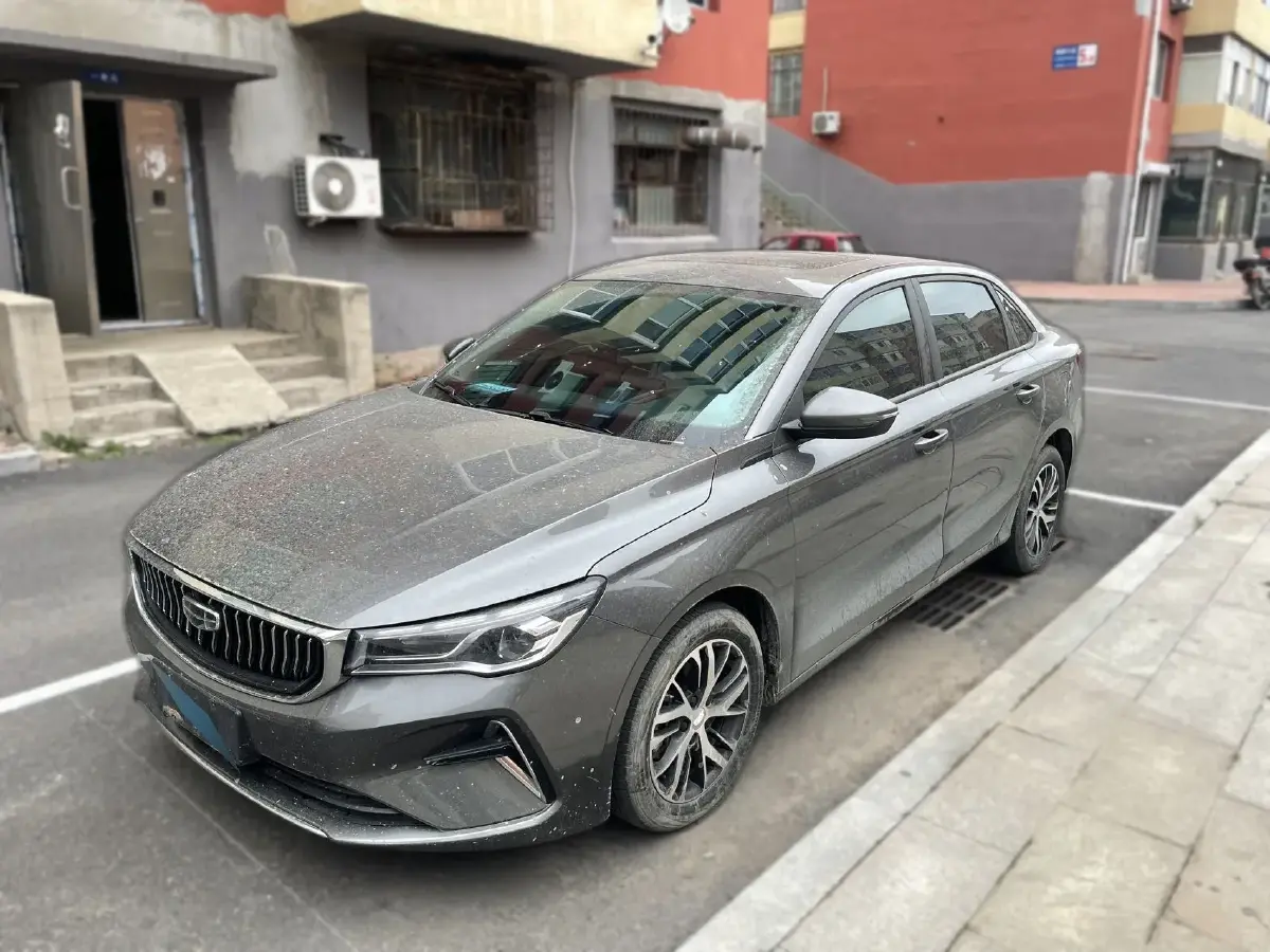 2022 Geely Emgrand 1.5L 114HP L4 CVT