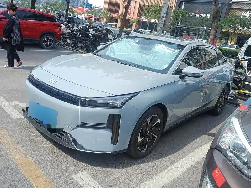 2023 Geely Galaxy L6 1.5T 163HP L4 3DHT PHEV