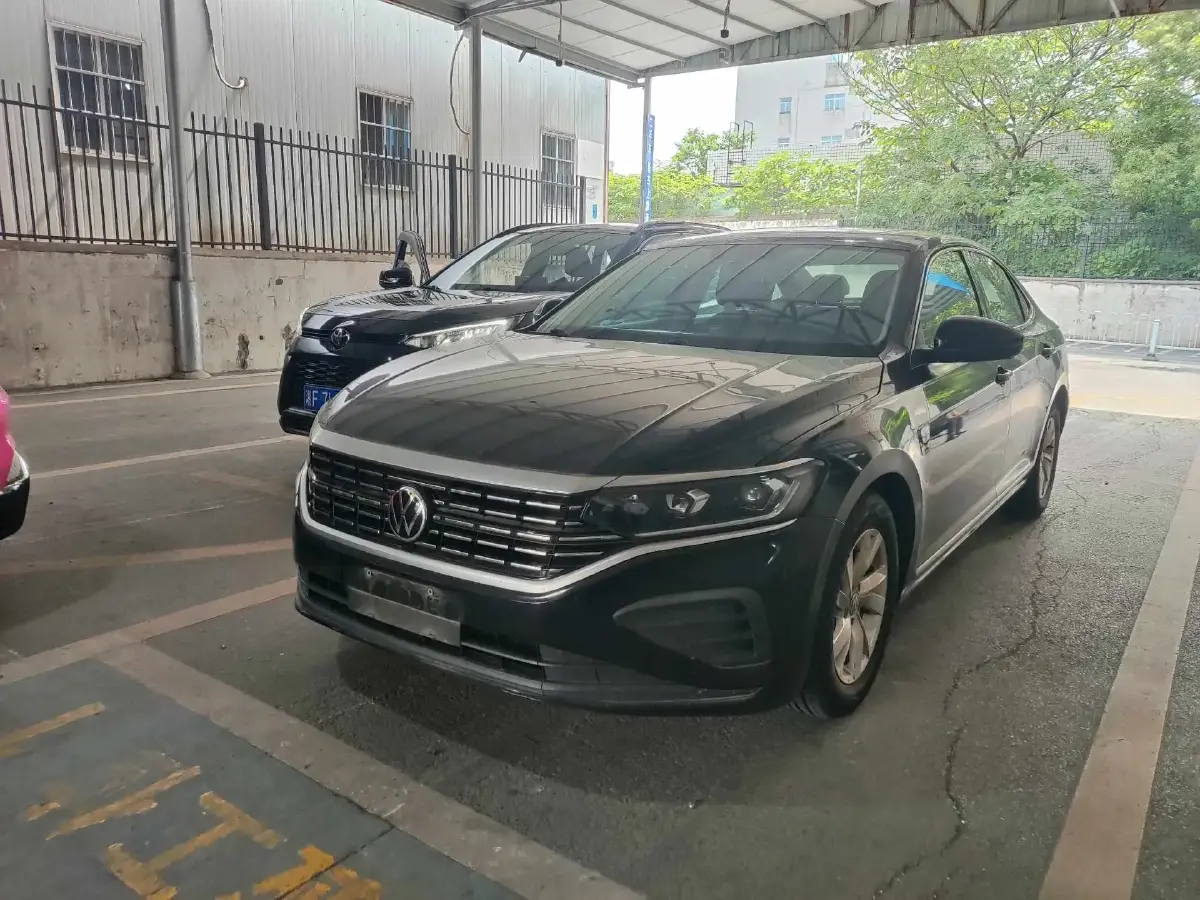 2022 Volkswagen Passat 1.4T 150HP L4 7DCT