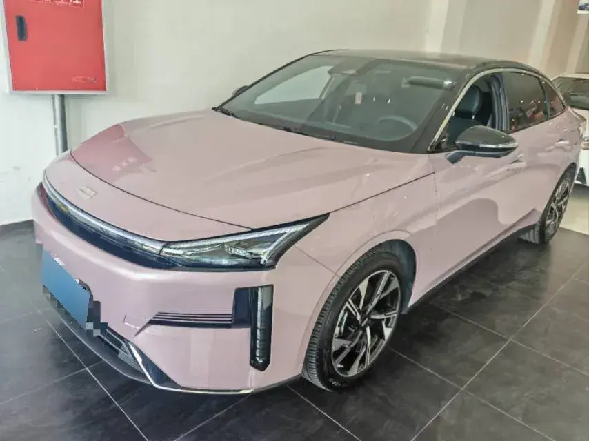 2024 Geely Galaxy L6 1.5T 163HP L4 3DHT PHEV