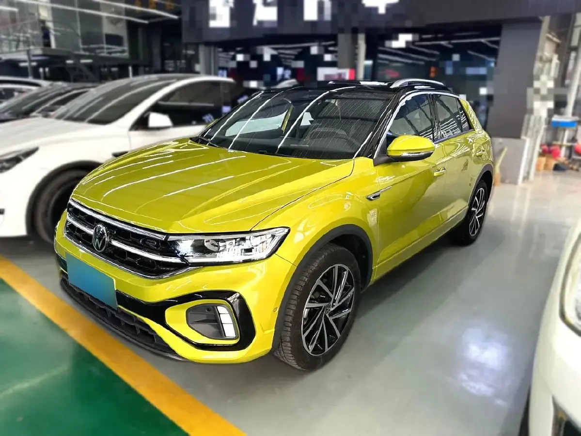 2023 Volkswagen T-Roc 1.5T 160HP L4 7DCT
