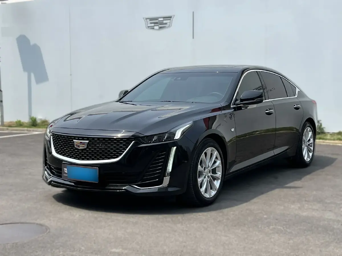 2022 Cadillac CT5 2.0T 237HP L4 10AT