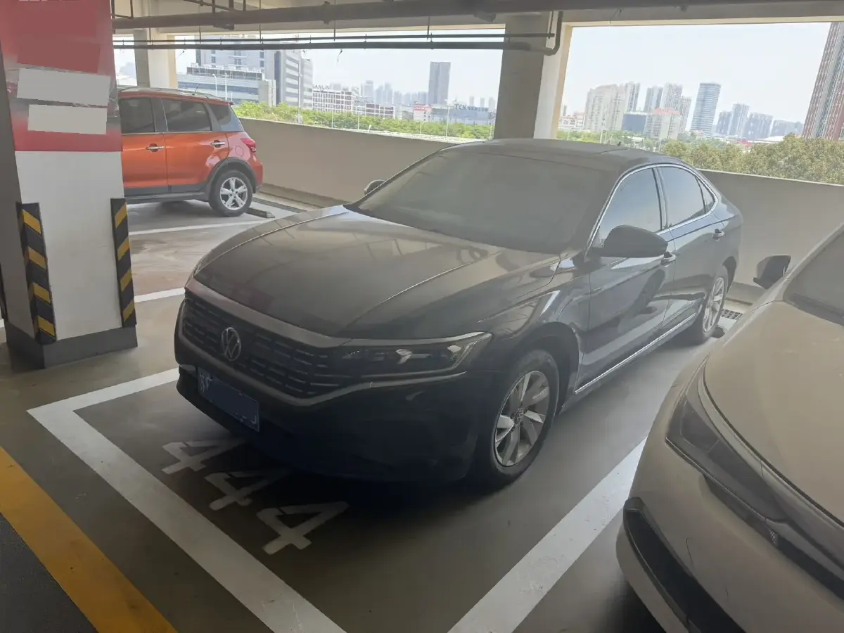 2022 Volkswagen Passat 1.4T 150HP L4 7DCT