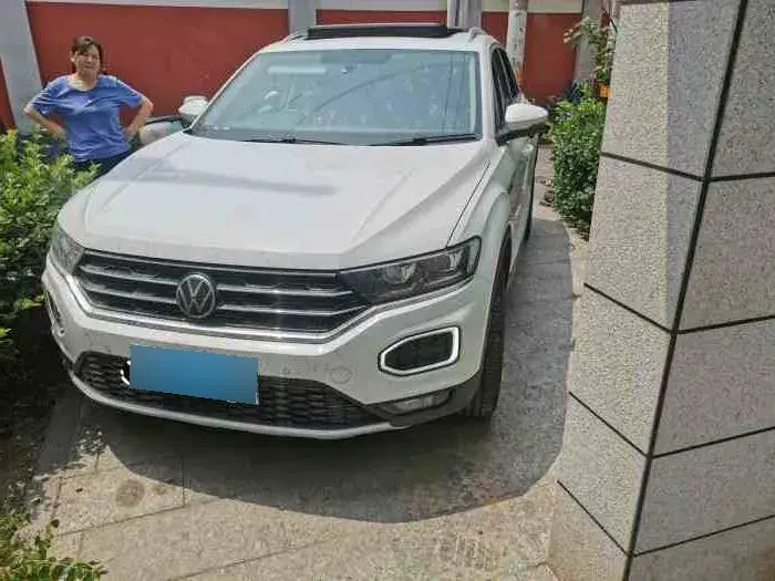 2022 Volkswagen T-Roc 1.4T 150HP L4 7DCT