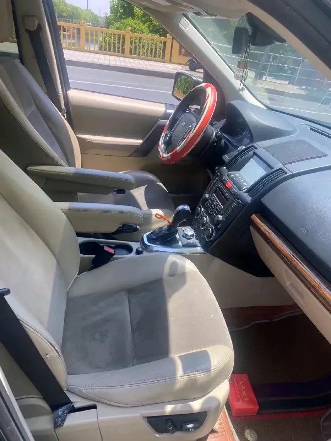 2010 Land Rover Freelander 2 3.2L 233HP L6 6AT,autocango,china used car exporter,china ev exporter,chinese used car exporter,chinese used ev exporter