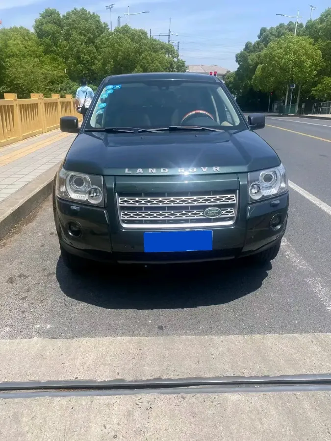 2010 Land Rover Freelander 2 3.2L 233HP L6 6AT,autocango,china used car exporter,china ev exporter,chinese used car exporter,chinese used ev exporter