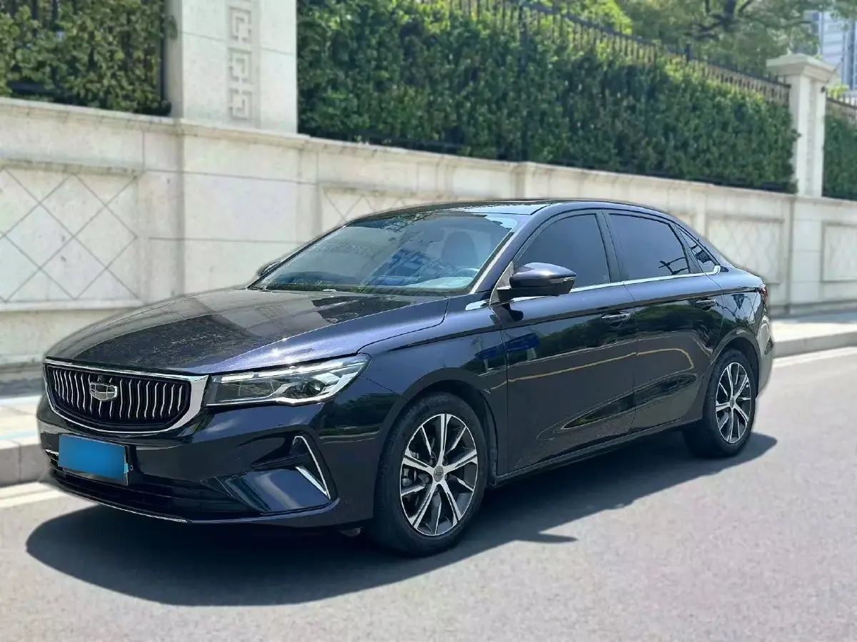 2022 Geely Emgrand 1.5L 114HP L4 CVT