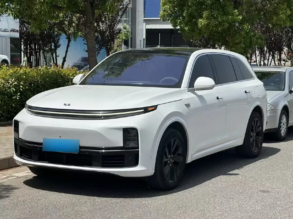 2023 Li L7 Range Extended 154HP REEV 40.9KWH