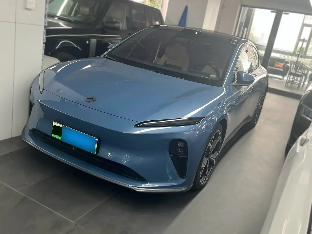 2022 NIO ET5 BEV 75KWH