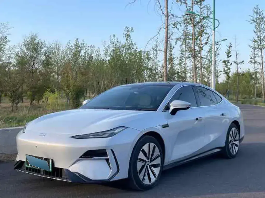 2024 Geely Galaxy E8 BEV 62KWH