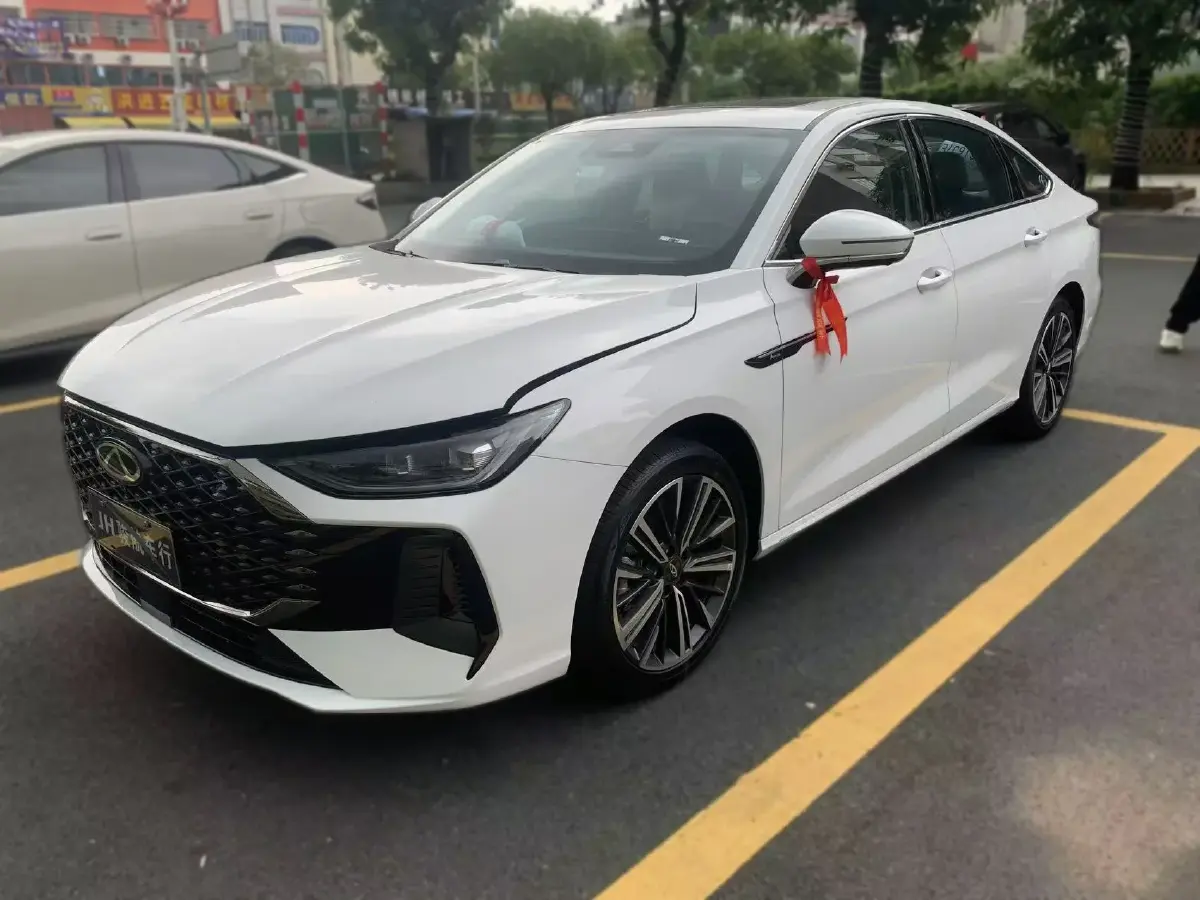 2025 Chery Arrizo 8 Pro 1.6T 197HP L4 7DCT