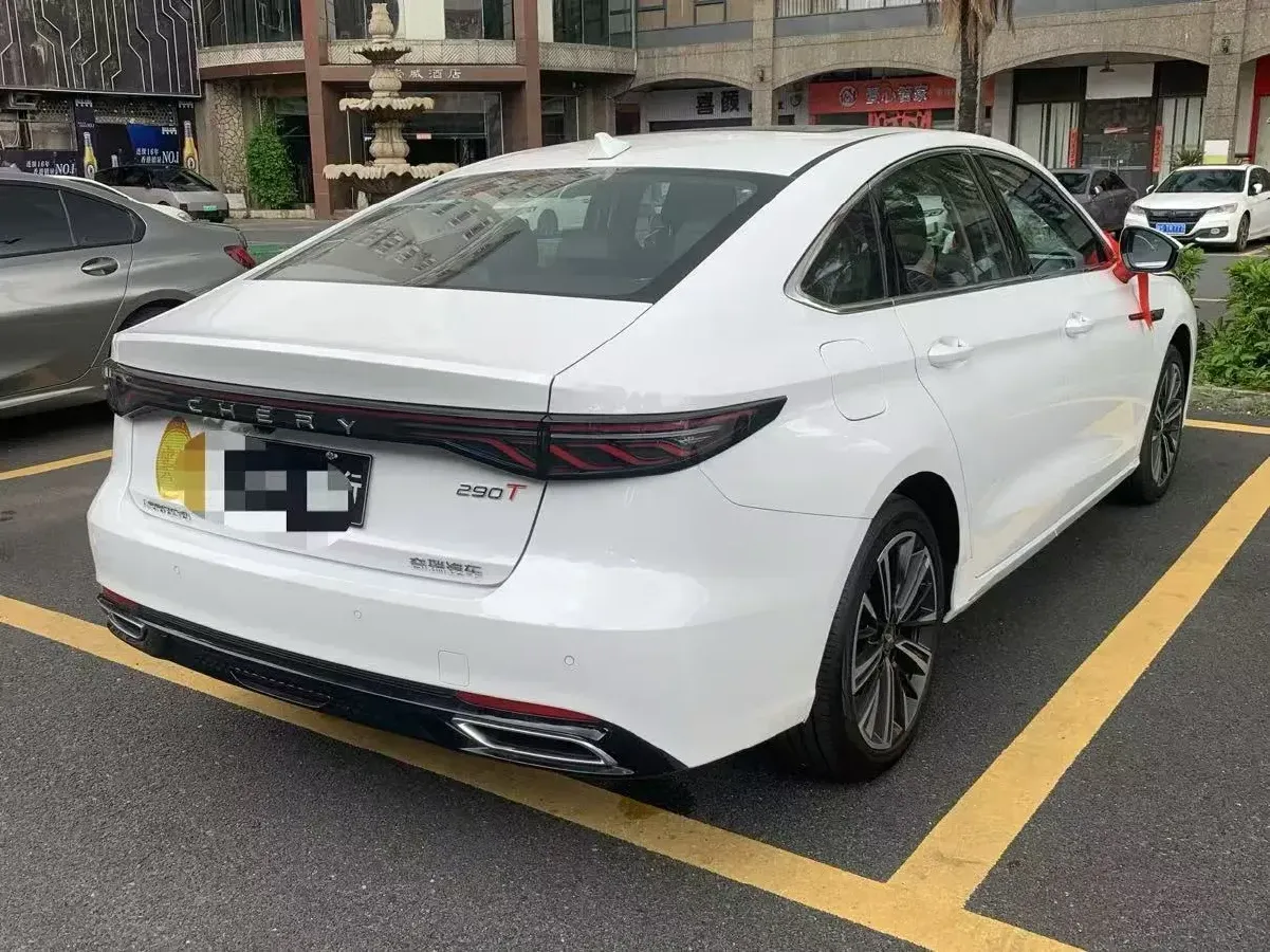 2025 Chery Arrizo 8 Pro 1.6T 197HP L4 7DCT,autocango,china used car exporter,china ev exporter,chinese used car exporter,chinese used ev exporter