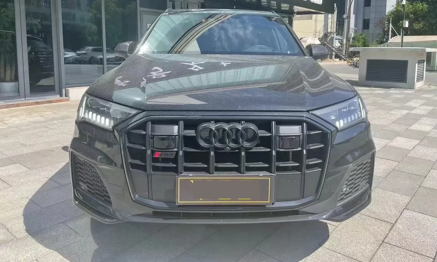 2024 Audi SQ7 4.0T 507HP V8 8AT,autocango,china used car exporter,china ev exporter,chinese used car exporter,chinese used ev exporter