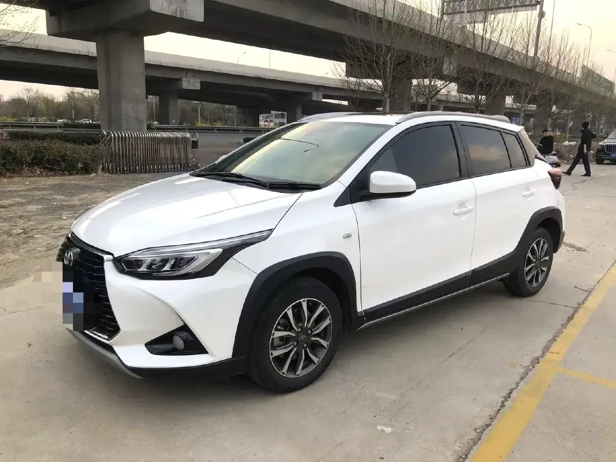 2022 Toyota Yaris L 1.5L 112HP L4 CVT