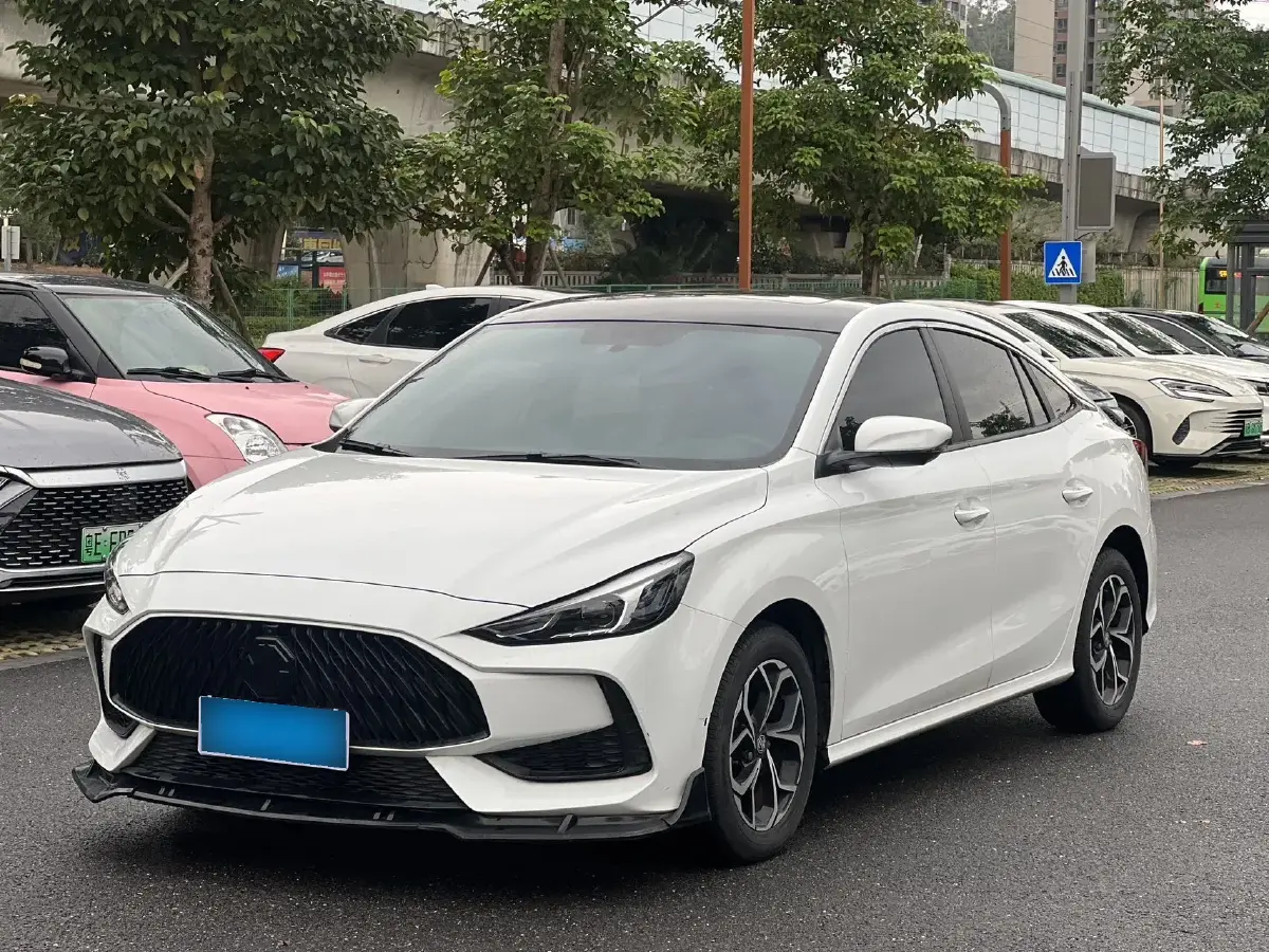 2021 MG 5 1.5L 120HP L4 CVT