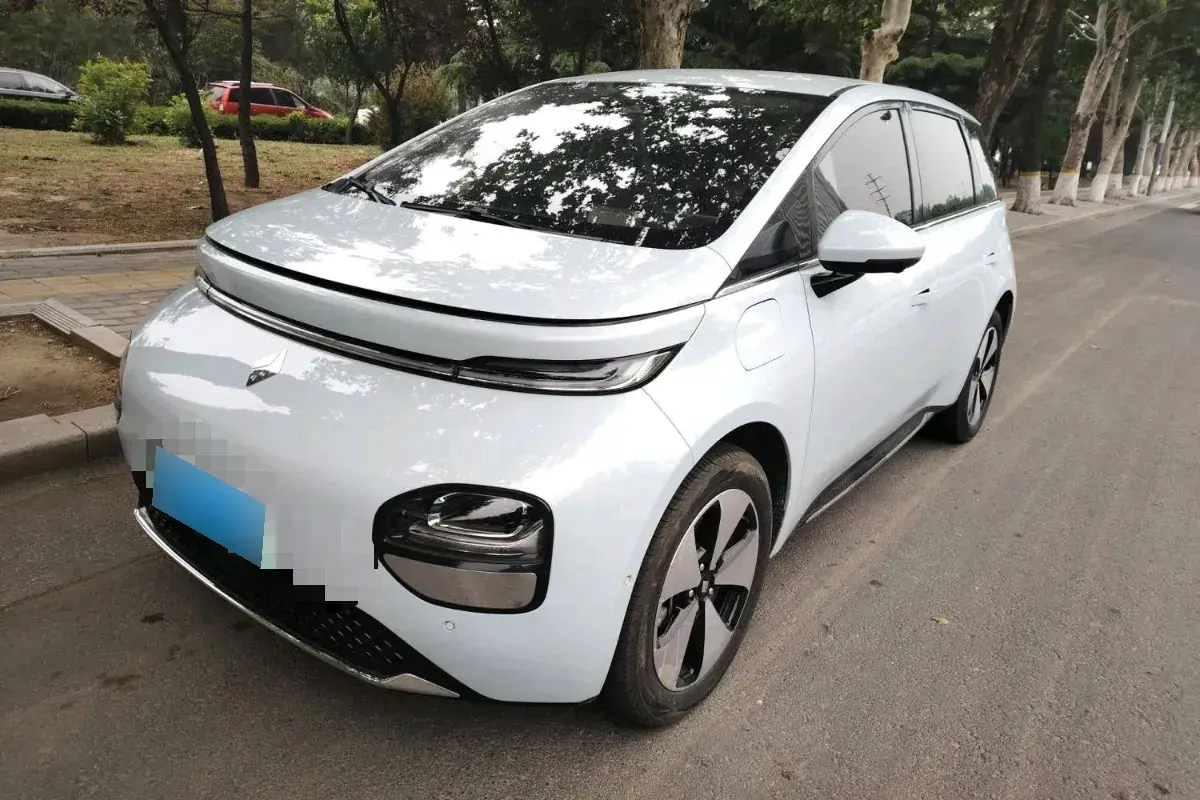 2023 BaoJun Cloud BEV 50.6KWH