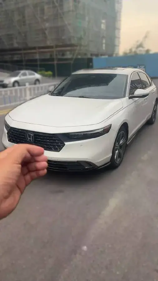 2025 Honda Accord 1.5T 192HP L4 CVT