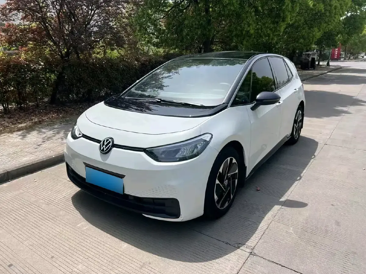2025 Volkswagen ID.3 BEV 52.8KWH