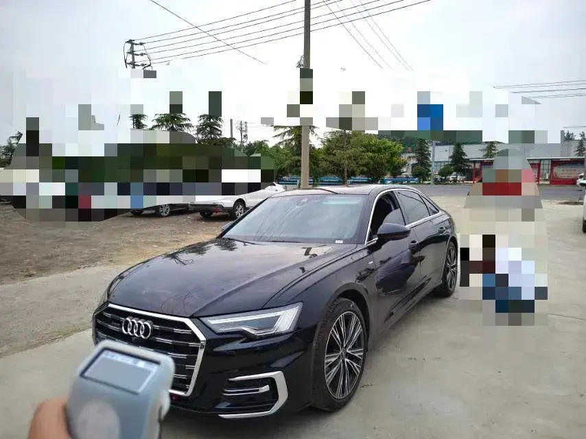 2025 Audi A6L 2.0T 245HP L4 7DCT