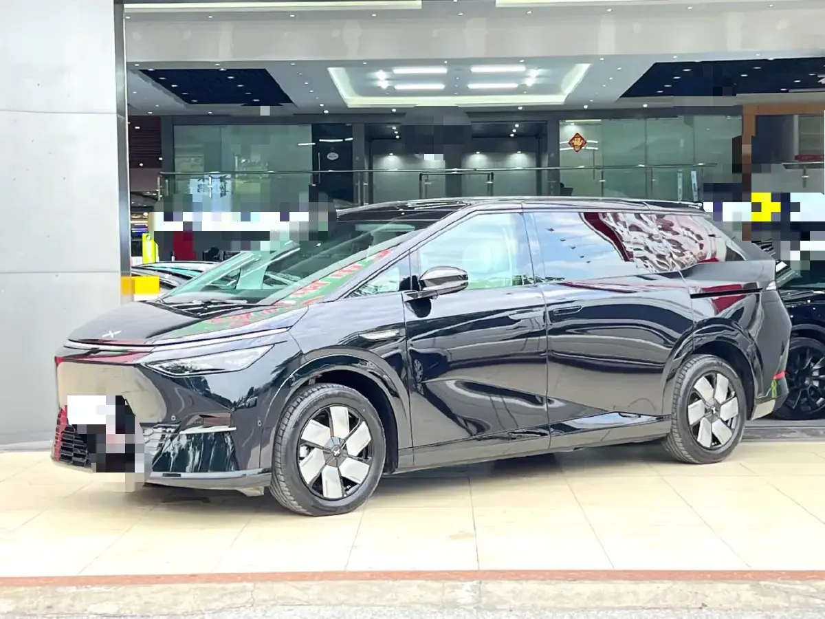 2024 Xpeng X9 BEV 101.5KWH