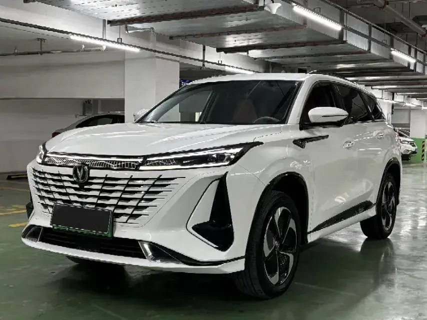 2023 ChangAn CS75 Plus iDD 1.5T 170HP L4 6TCT PHEV 28.39KWH