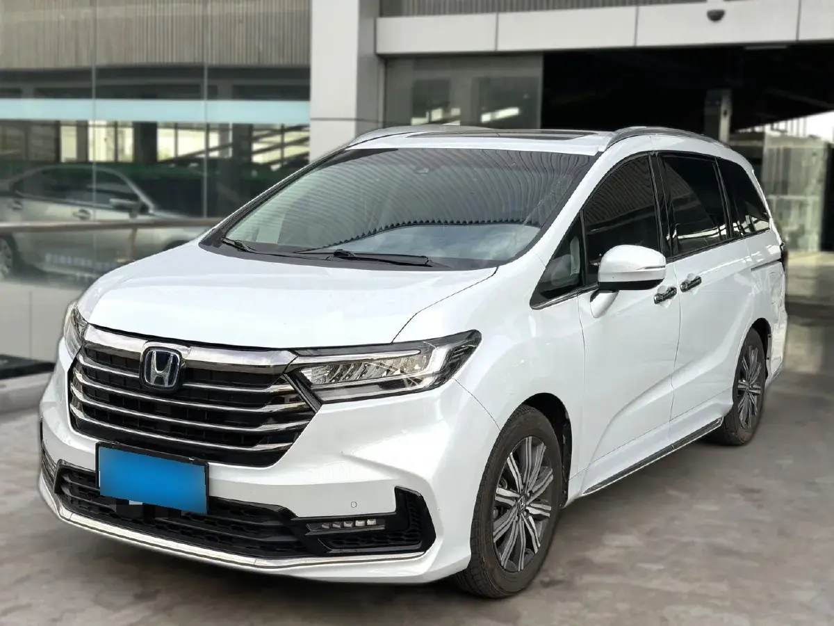 2022 Honda Odyssey 2.0L 146HP L4 E-CVT Hybrid