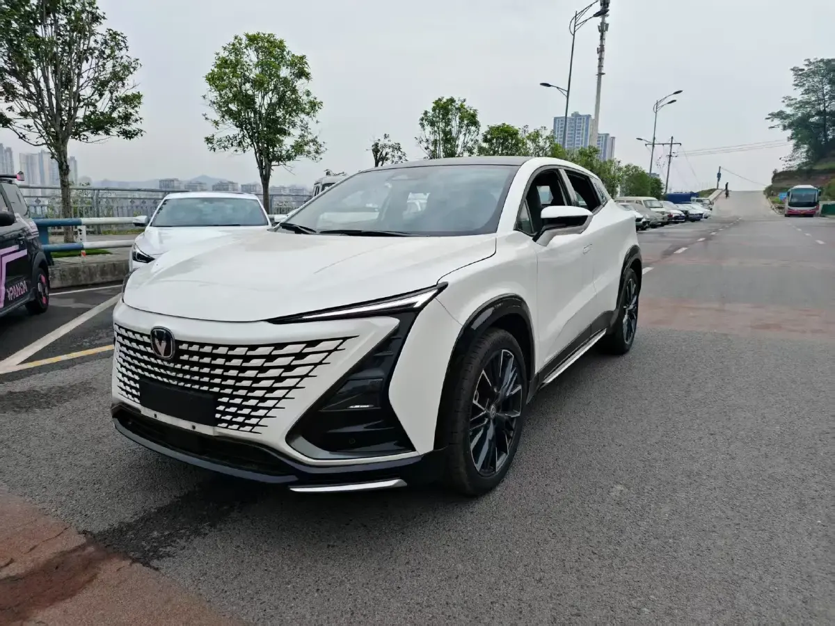 2023 ChangAn UNI-T 1.5T 188HP L4 7DCT