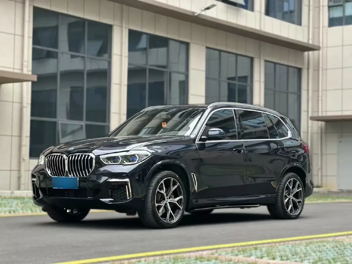 2022 BMW X5 3.0T 333HP L6 8AT