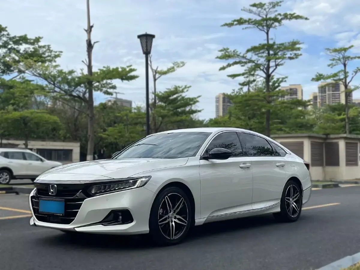 2022 Honda Accord 1.5T 194HP L4 CVT