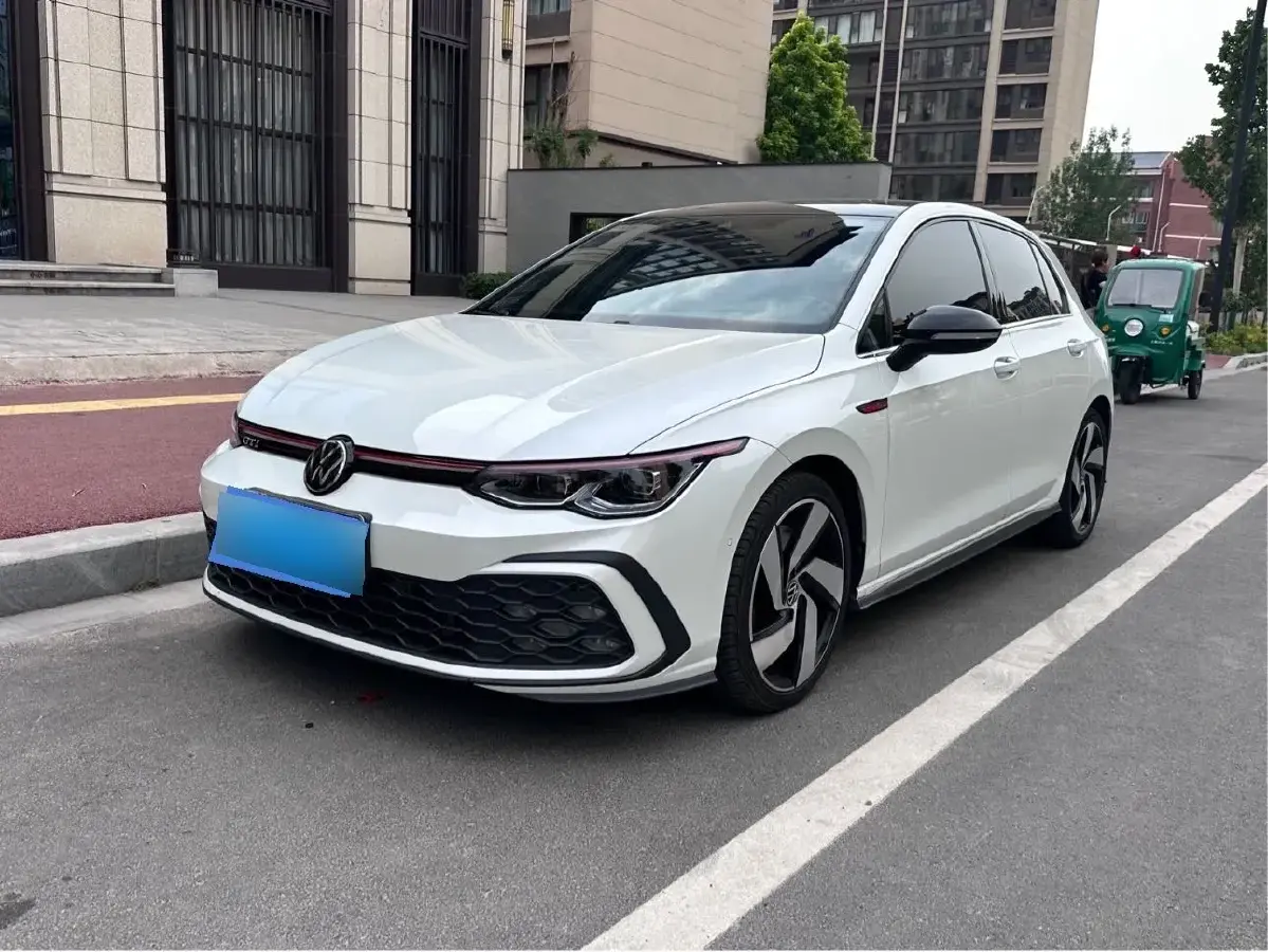 2021 Volkswagen GolfGTI 2.0T 220HP L4 7DCT