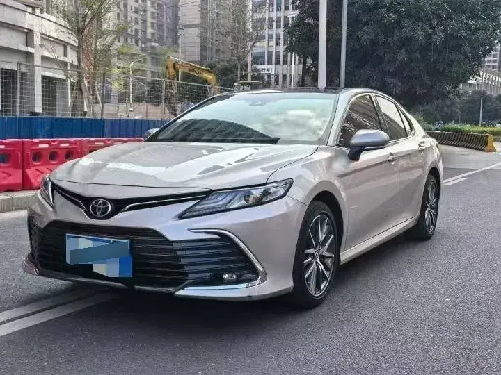 2021 Toyota Camry 2.5L 209HP L4 8AT