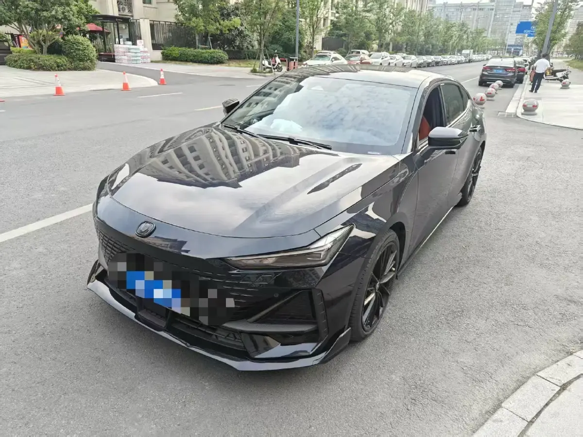 2023 ChangAn UNI-V 1.5T 188HP L4 7DCT