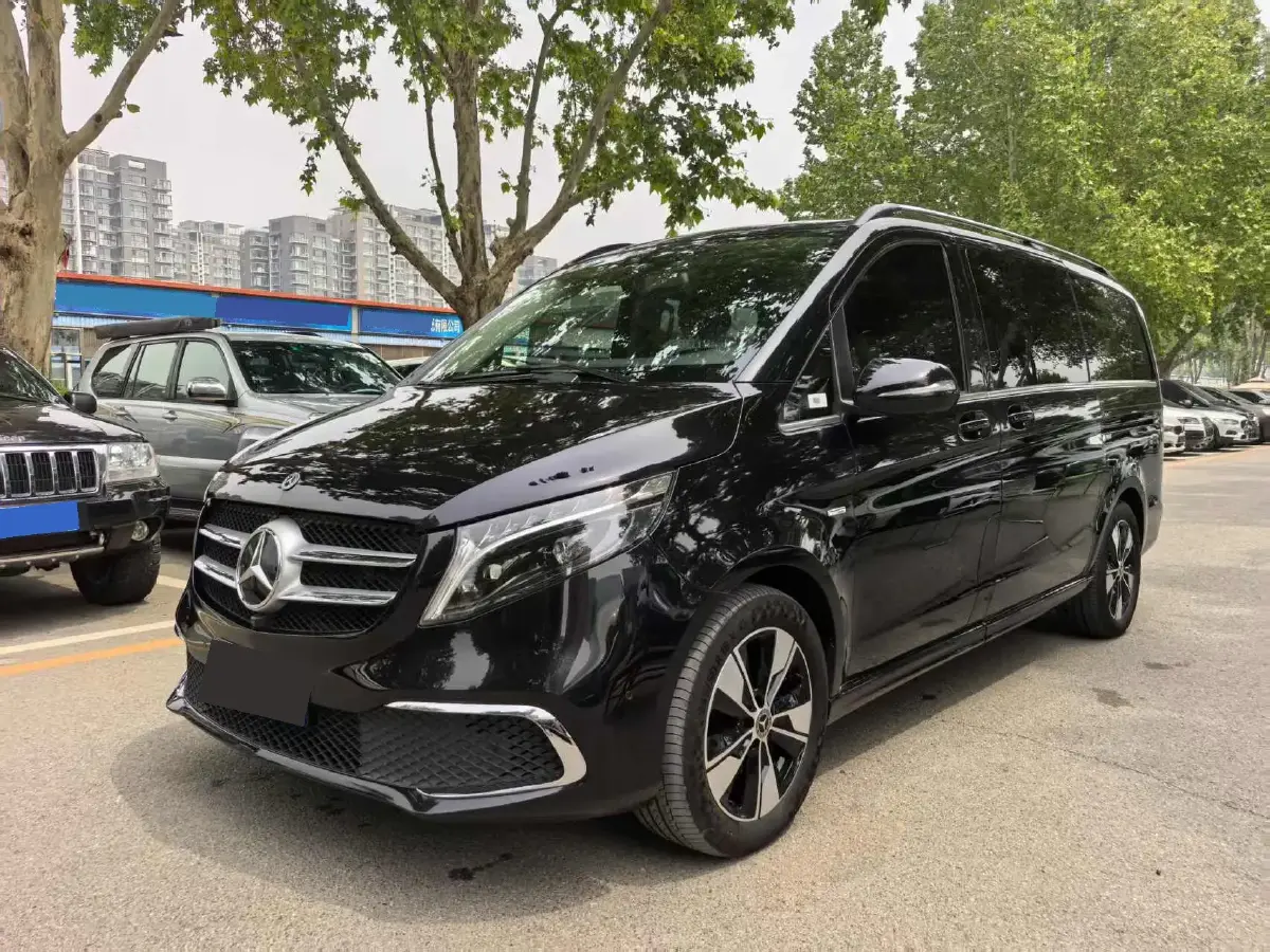2022 Mercedes-Benz V Class 2.0T 211HP L4 9AT