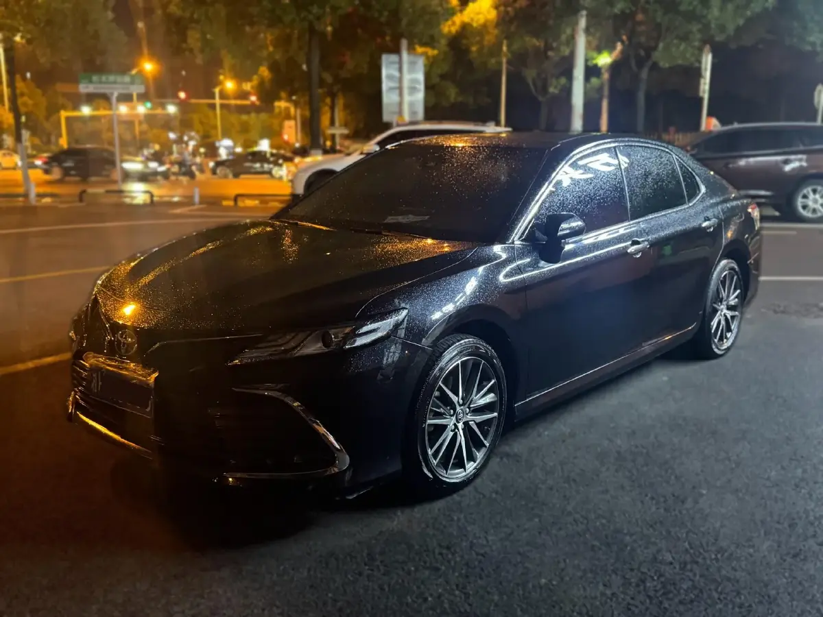 2021 Toyota Camry 2.5L 209HP L4 8AT