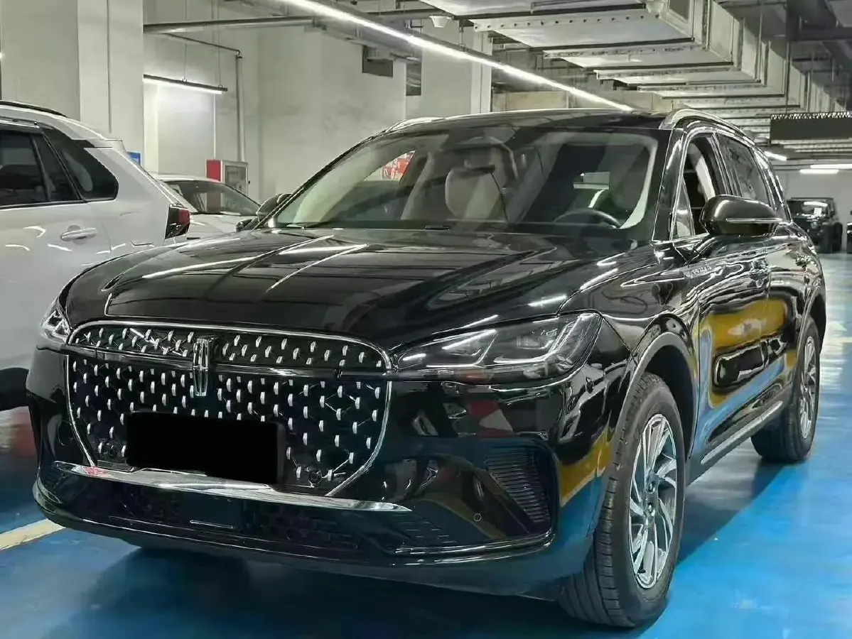 2023 Lincoln Corsair 2.0T 261HP L4 8AT