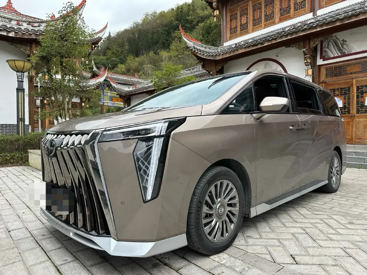 2023 GAC Trumpchi M8 2.0T 252HP L4 8AT