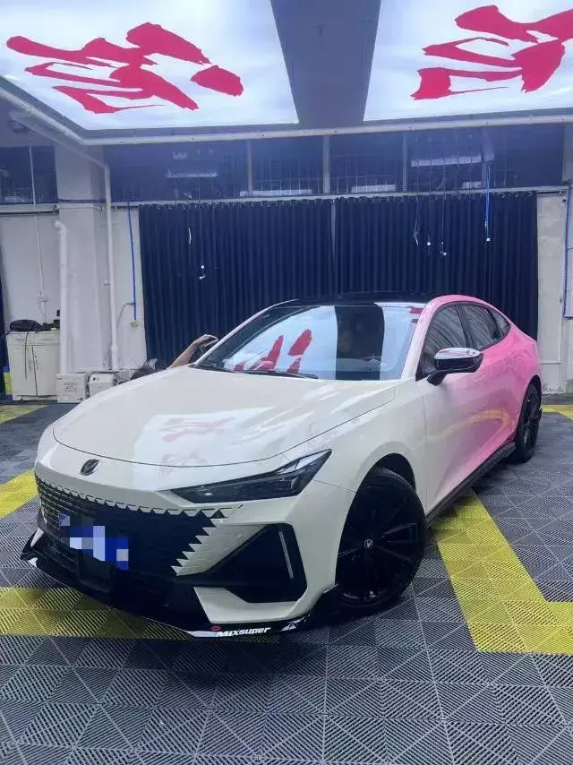 2022 ChangAn UNI-V 1.5T 188HP L4 7DCT