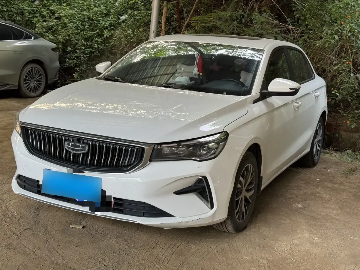 2022 Geely Emgrand 1.5L 114HP L4 CVT