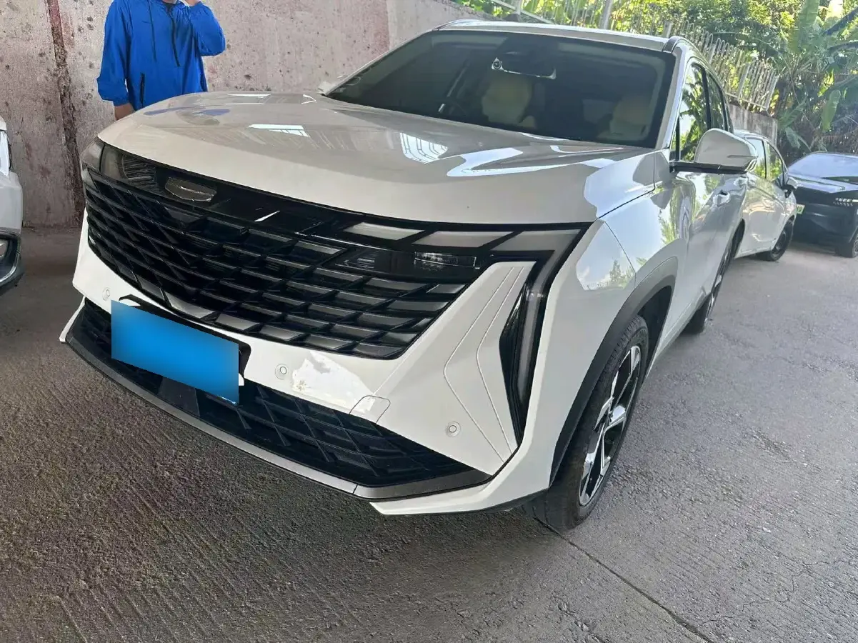 2023 Geely StarRay 1.5T 181HP L4 7DCT