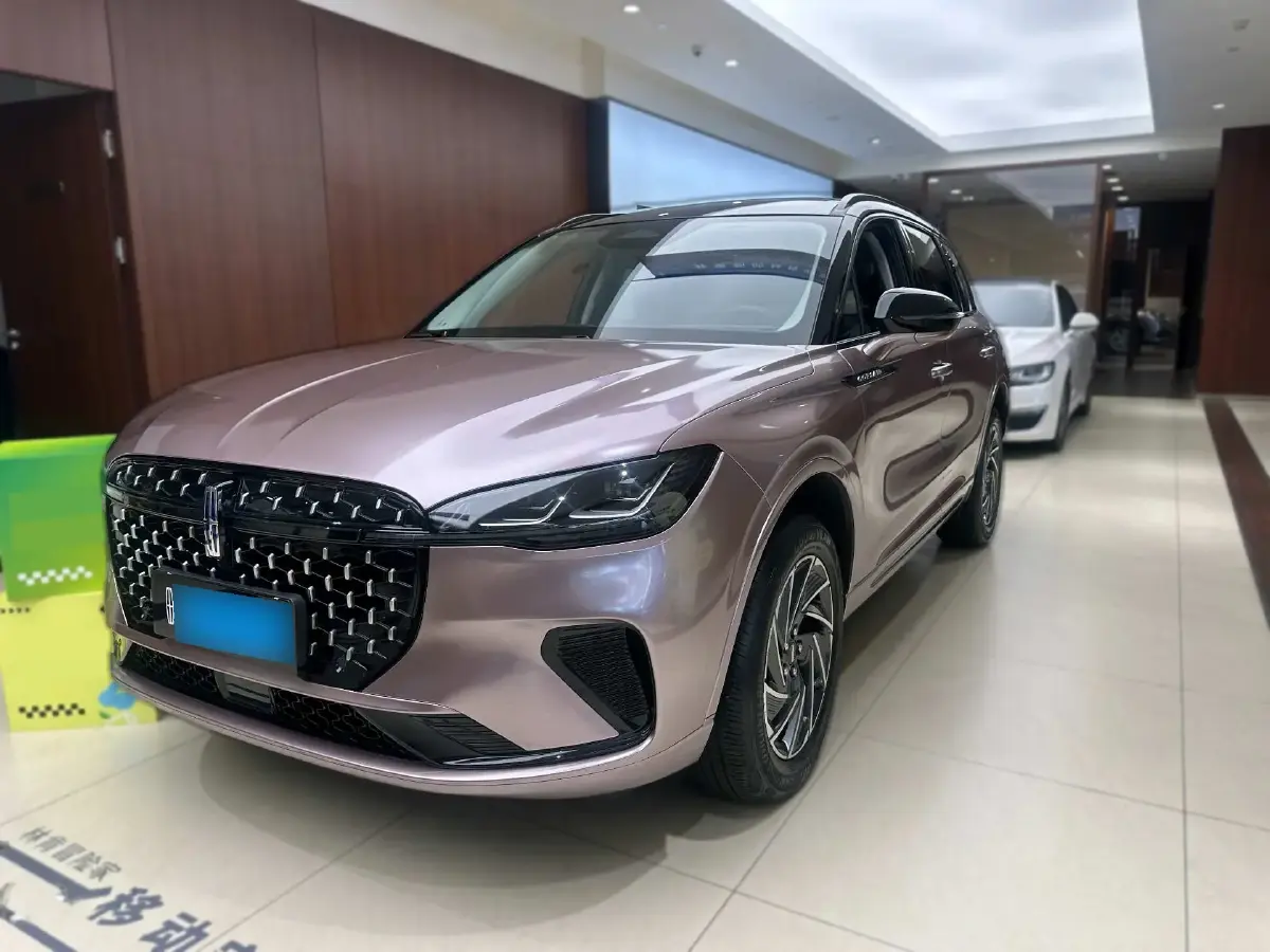 2024 Lincoln Corsair 2.0T 261HP L4 8AT