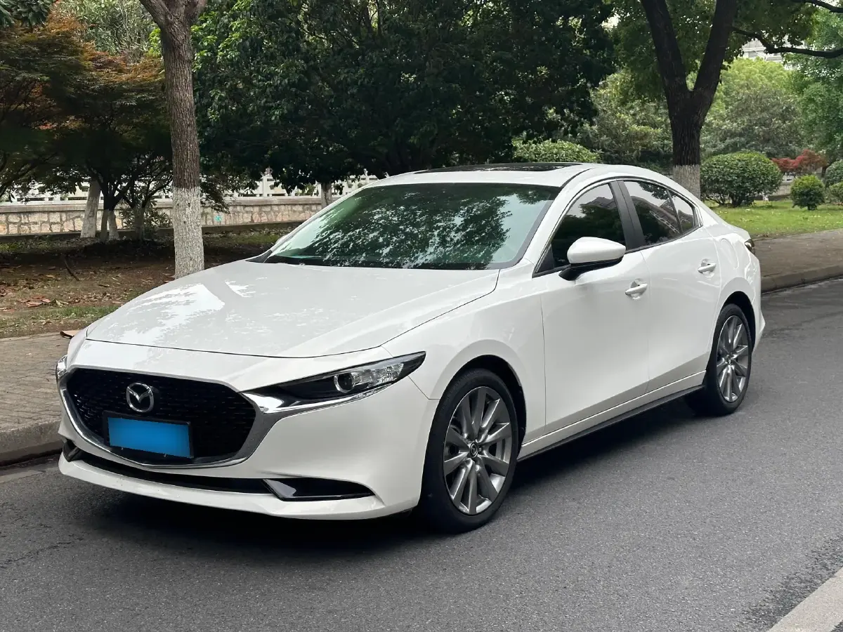 2021 Mazda 3 Axela 2.0L 158HP L4 6AT