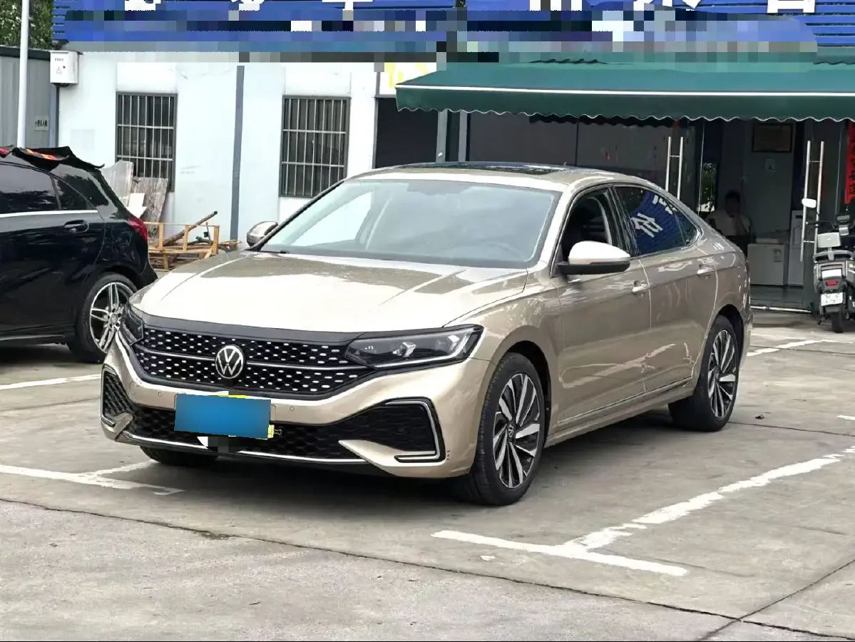 2022 Volkswagen Passat 2.0T 186HP L4 7DCT