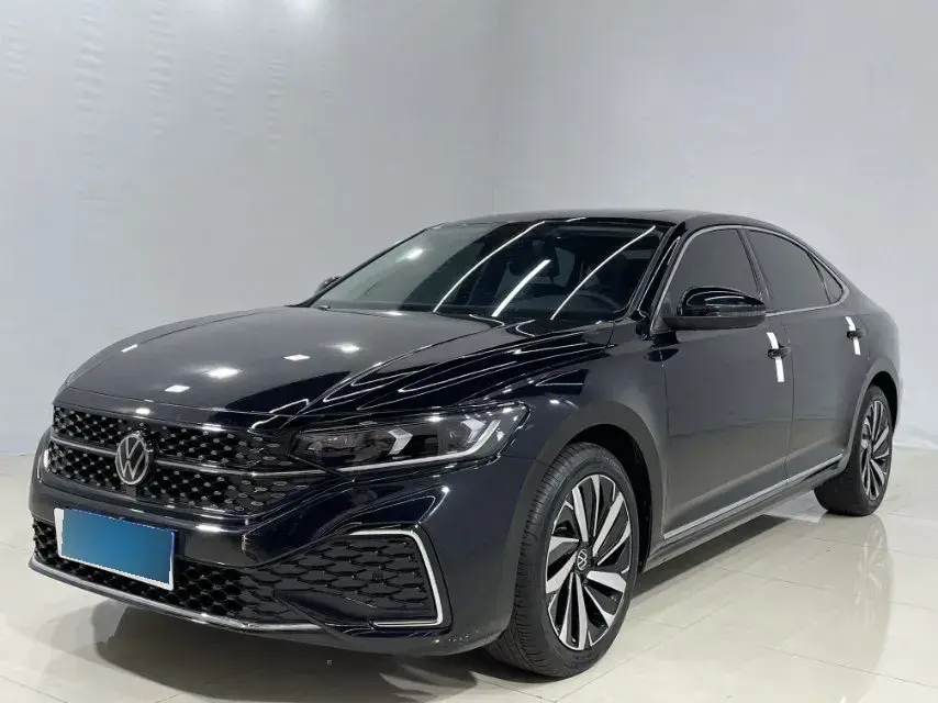 2022 Volkswagen Passat 2.0T 186HP L4 7DCT 2022 Volkswagen Passat 2.0T 186HP L4 7DCT