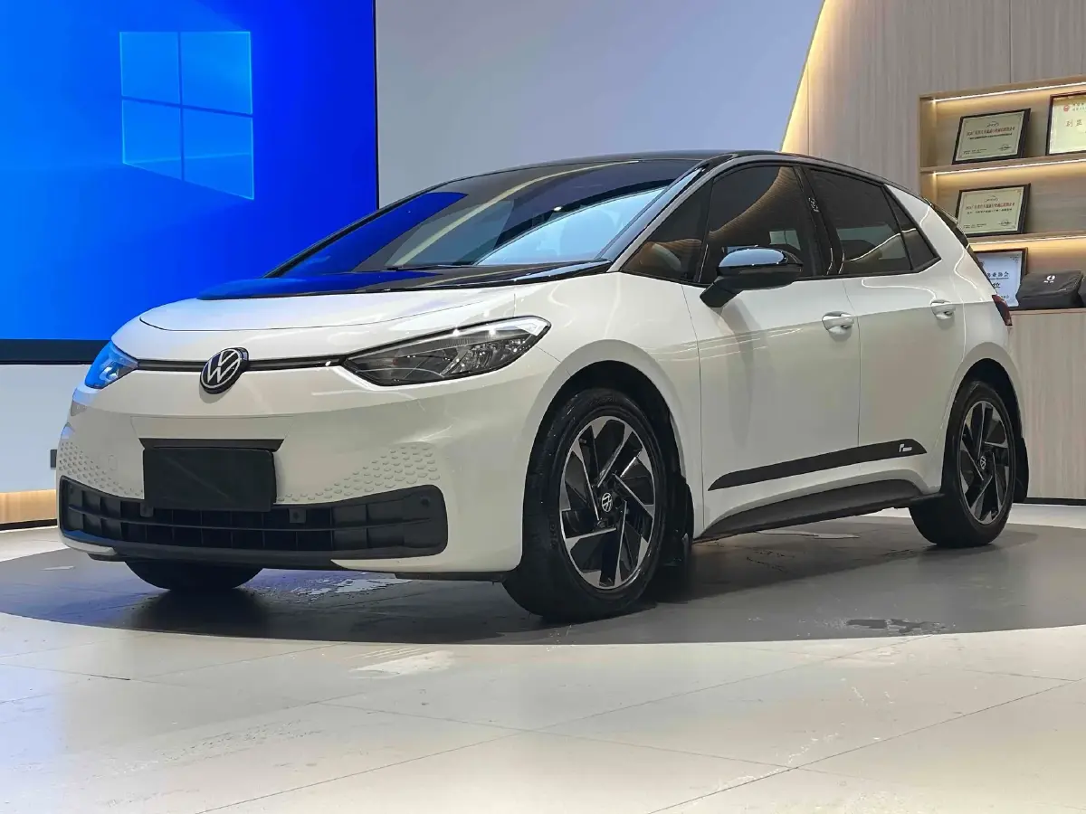 2025 Volkswagen ID.3 BEV 52.8KWH