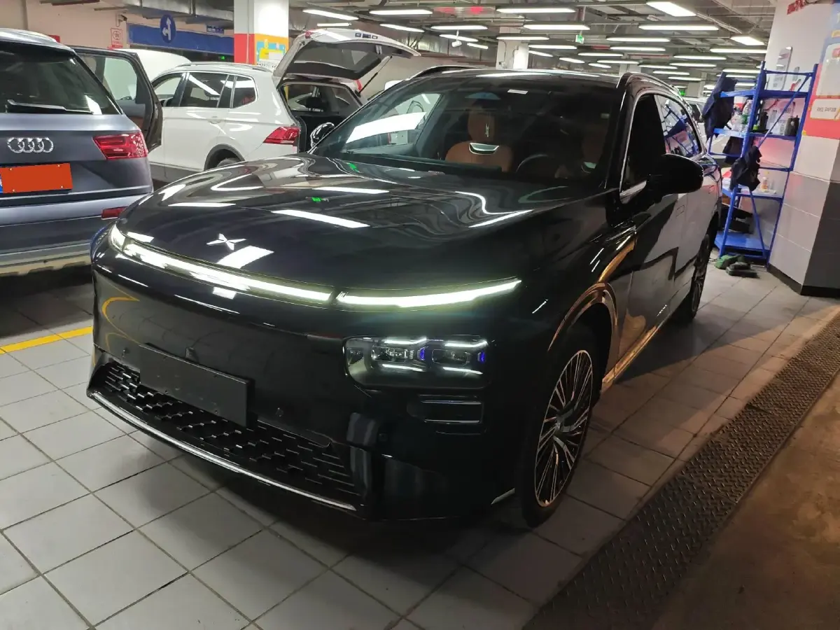 2022 Xpeng G9 BEV 78.2KWH