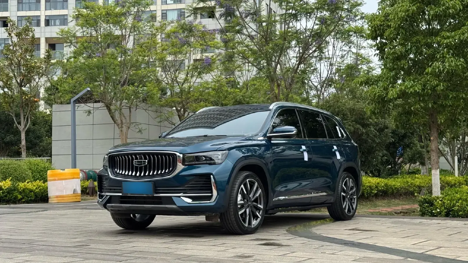 2024 Geely Monjaro 2.0T 238HP L4 8AT