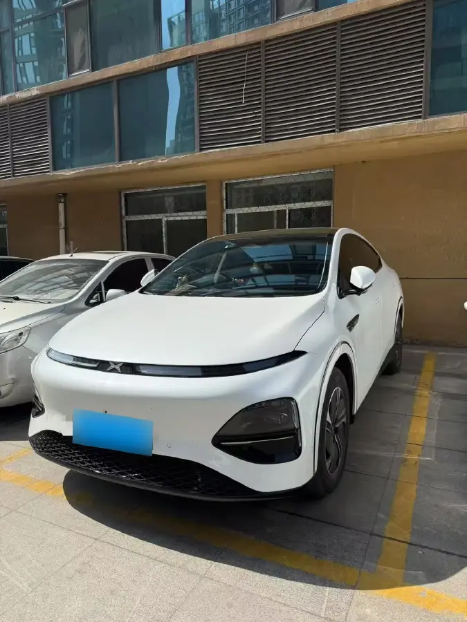 2023 Xpeng G6 BEV 66KWH