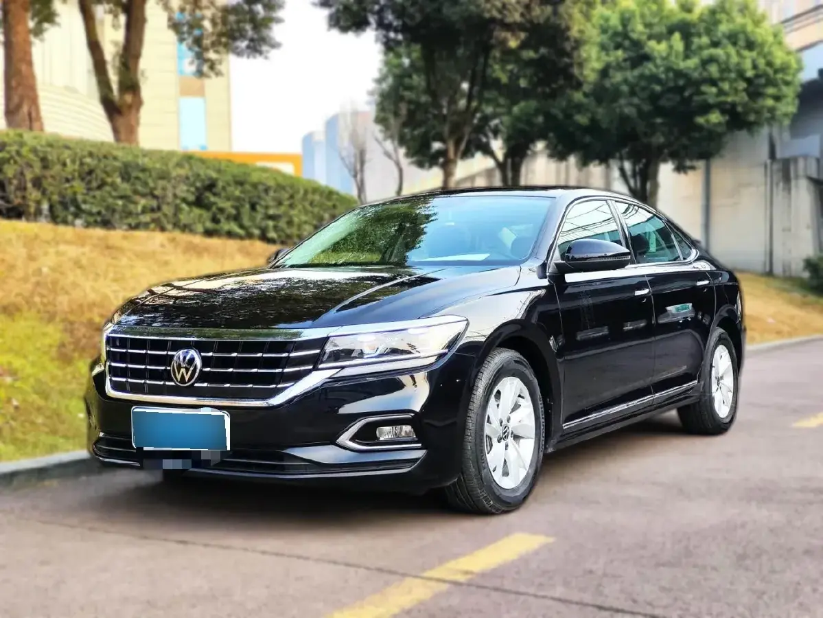 2021 Volkswagen Passat 2.0T 186HP L4 7DCT