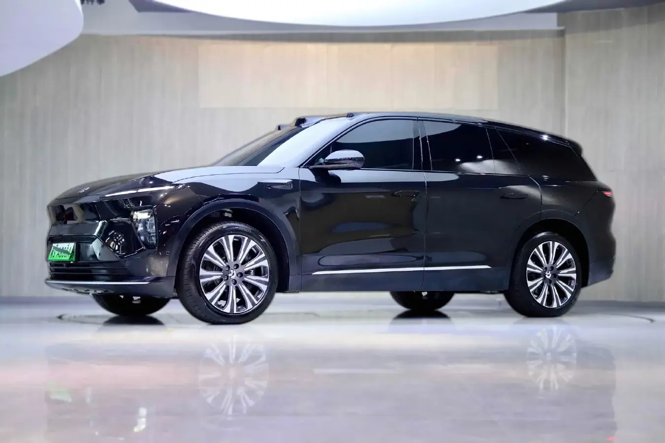 2023 NIO ES8 BEV 75KWH