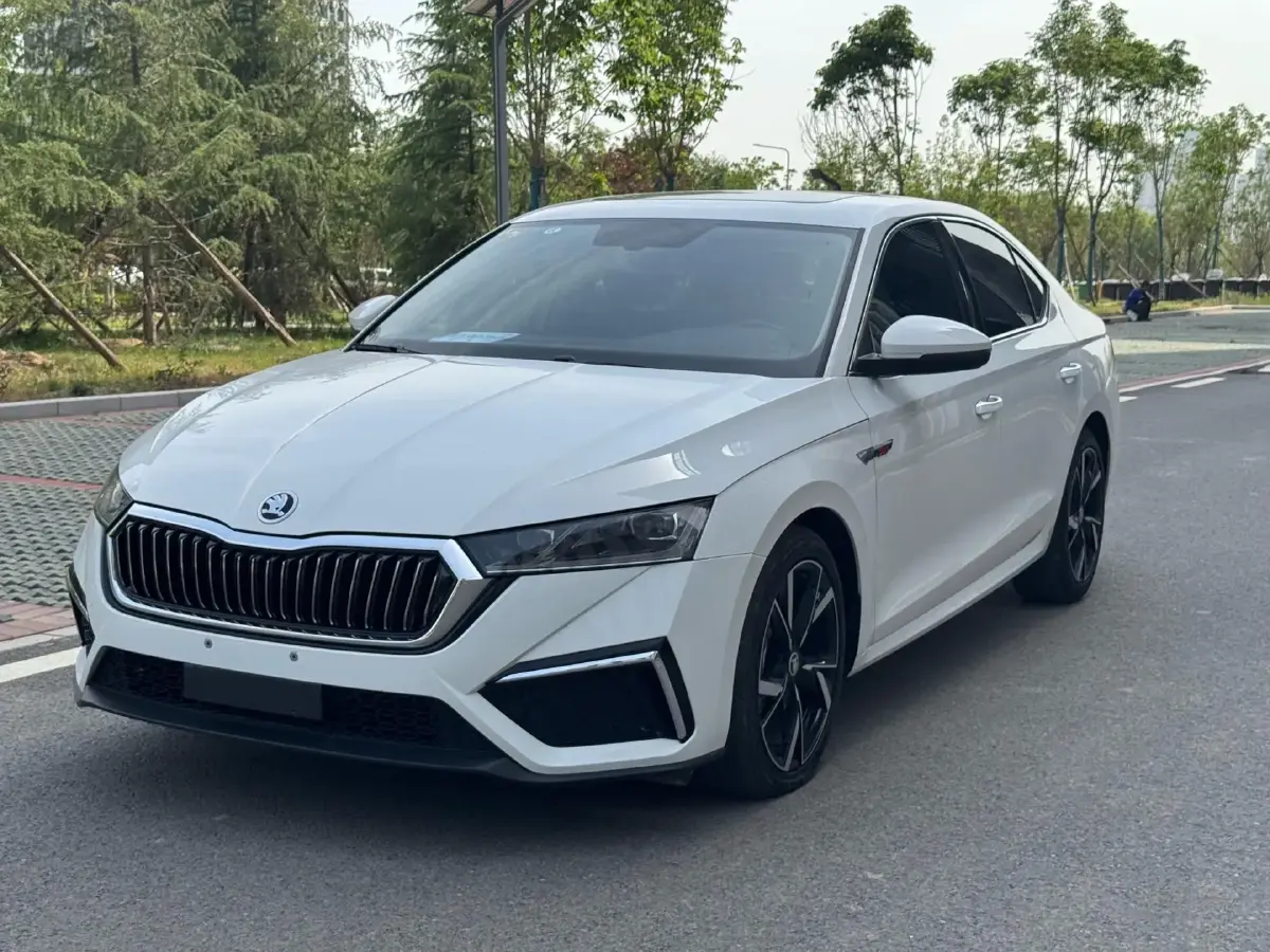 2022 Skoda Octavia 1.4T 150HP L4 7DCT